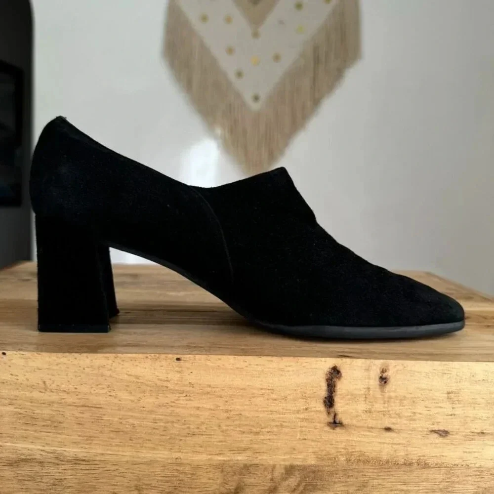 Stuart Weitzman Black Stretch Suede Square Long Toe Box Block Heel Shoe Bootie